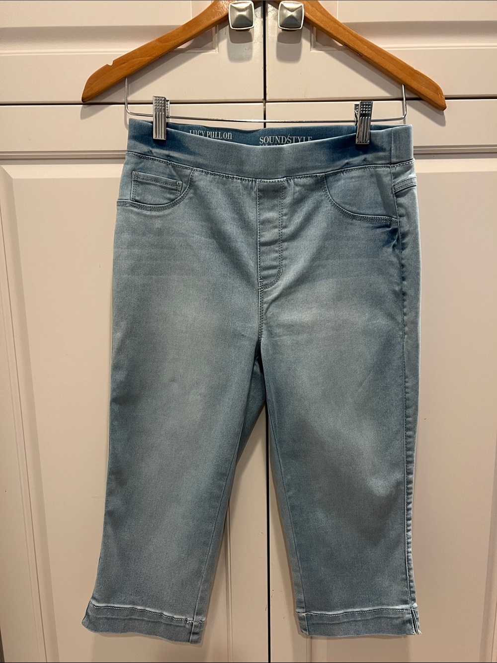 Sound Style Light Blue Cropped Pull-On Jeans Med. Nice 👍